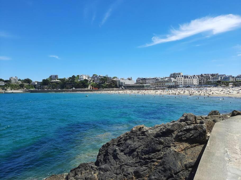 Le Jacaranda-A 2 Min De La Plage, Hyper Centre De Dinard, Vue Mer De La Fenetre المظهر الخارجي الصورة